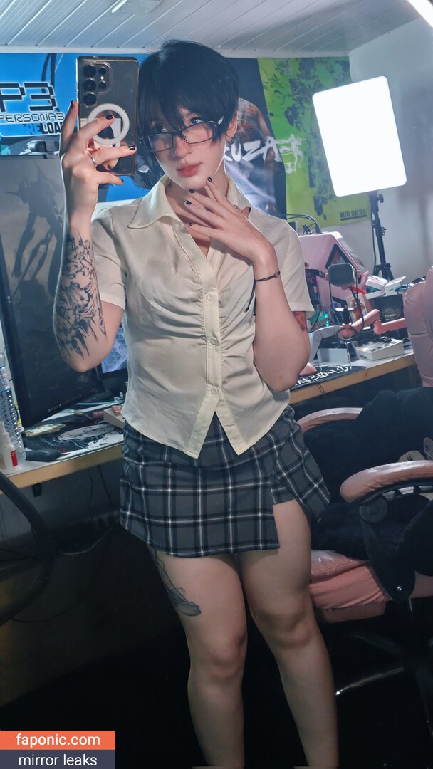 Akemy Sama, AkemySama, akemi101xoxo, akemy.sama Оголені зливи OnlyFans Фото #1113