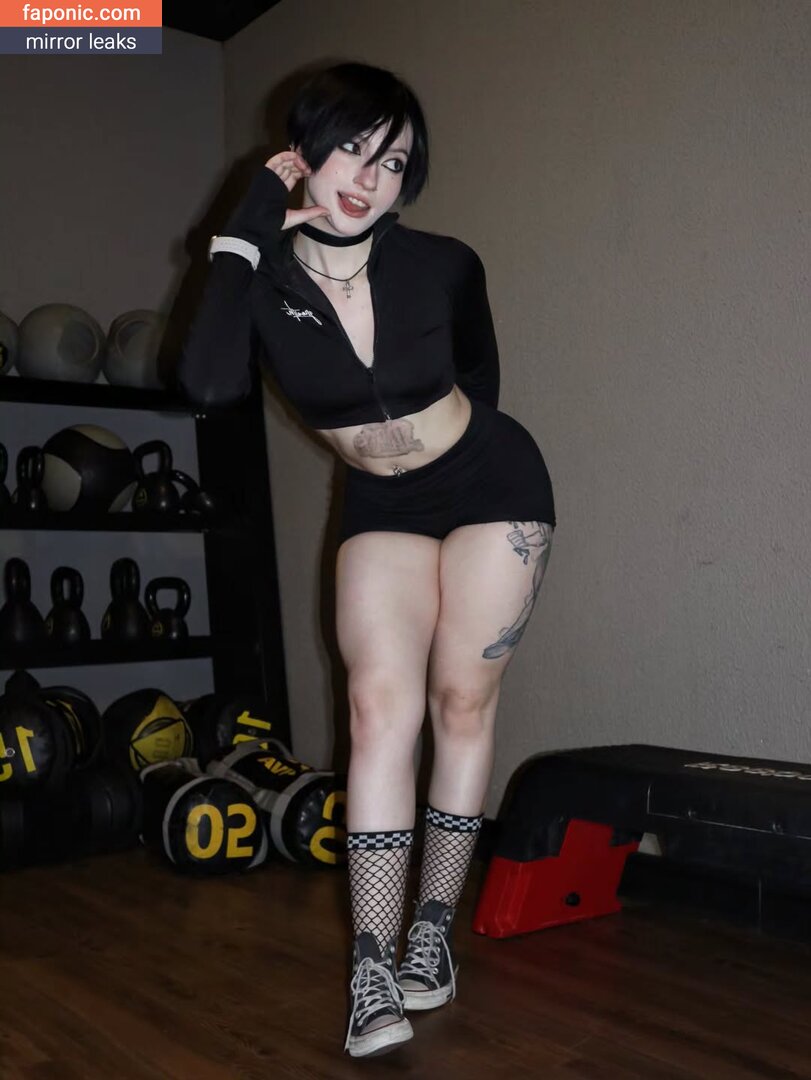 Akemy Sama, AkemySama, akemi101xoxo, akemy.sama Оголені зливи OnlyFans Фото #1299