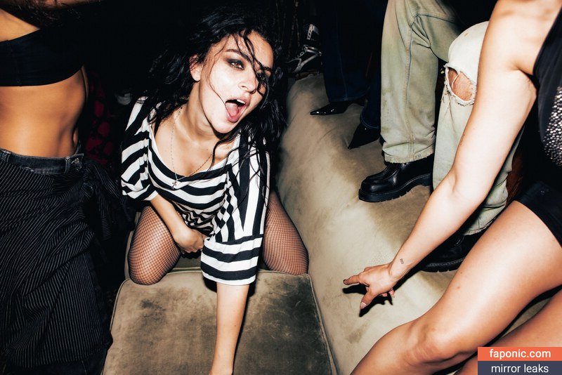Charli XCX, charli_xcx, charlignarly, charlixcx, https: Оголені зливи OnlyFans Фото #23