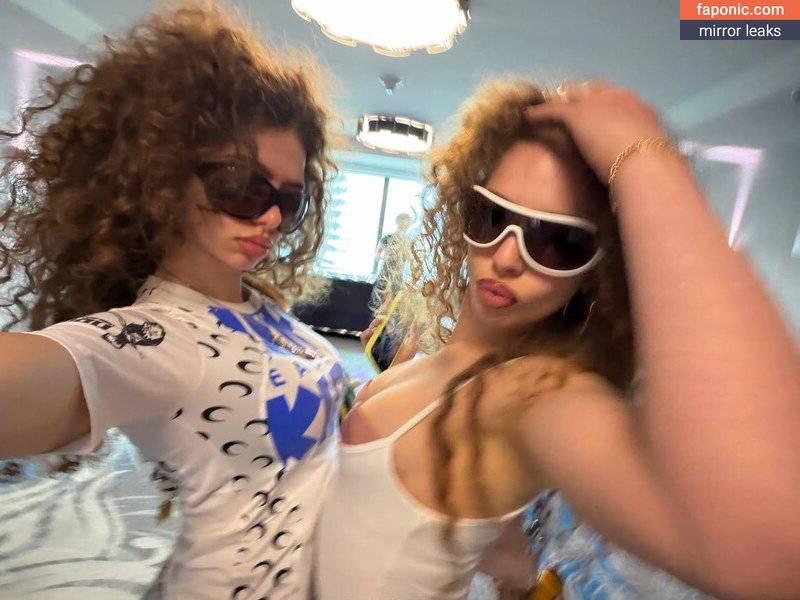 Demitra Kalogeras, demitrakalogeras, kalogerasisters Оголені зливи OnlyFans Фото #162
