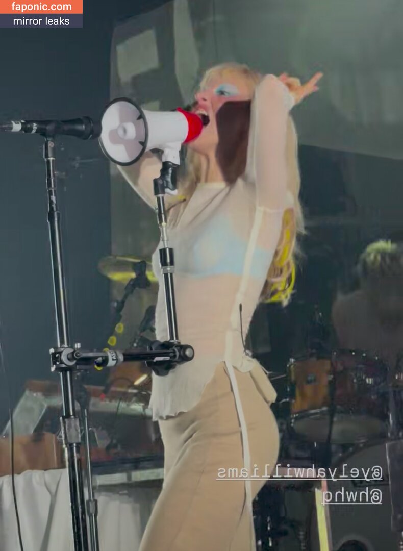 Hayley Williams, meepyfreepy, yelyahwilliams Оголені зливи OnlyFans Фото #694