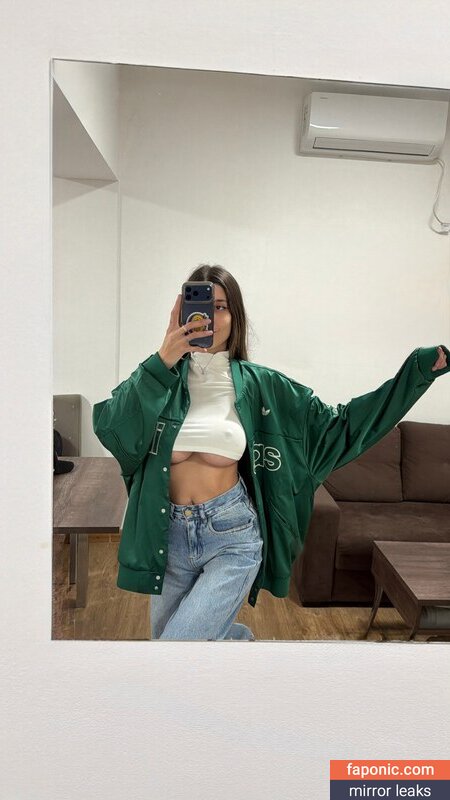 Iara Broin, iarabroin1, iaribroin Оголені зливи OnlyFans Фото #8