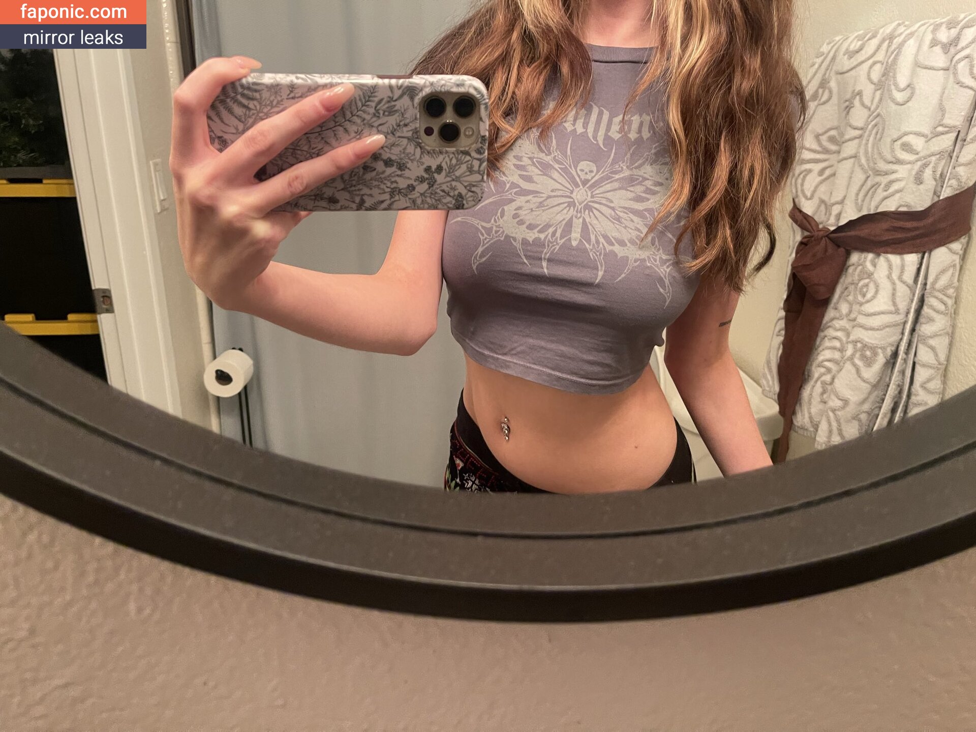 Littleteasers Оголені зливи OnlyFans Фото #1