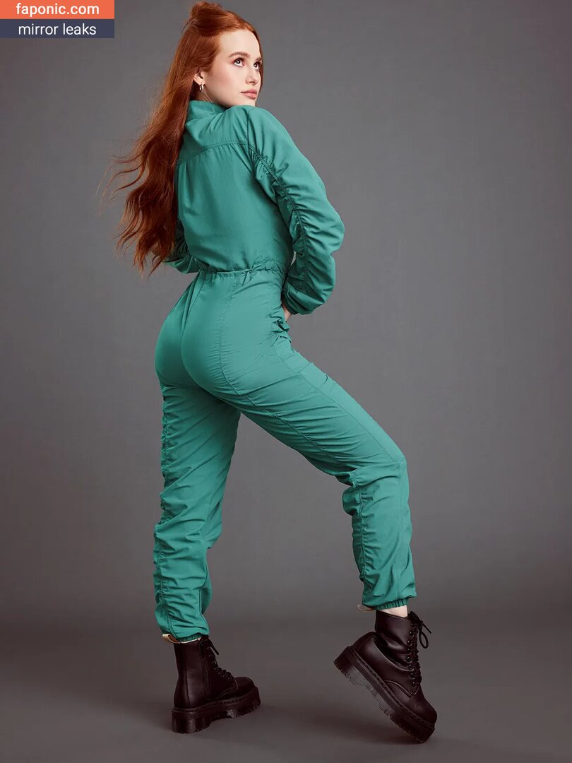 Madelaine Petsch, https:, madelainepetsch, madelame Оголені зливи OnlyFans Фото #350