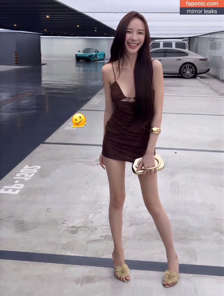 Kornkanok, kimmmmmmm, pimmmmss Оголені зливи OnlyFans Фото #62