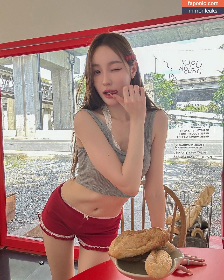 Kornkanok, kimmmmmmm, pimmmmss Оголені зливи OnlyFans Фото #104