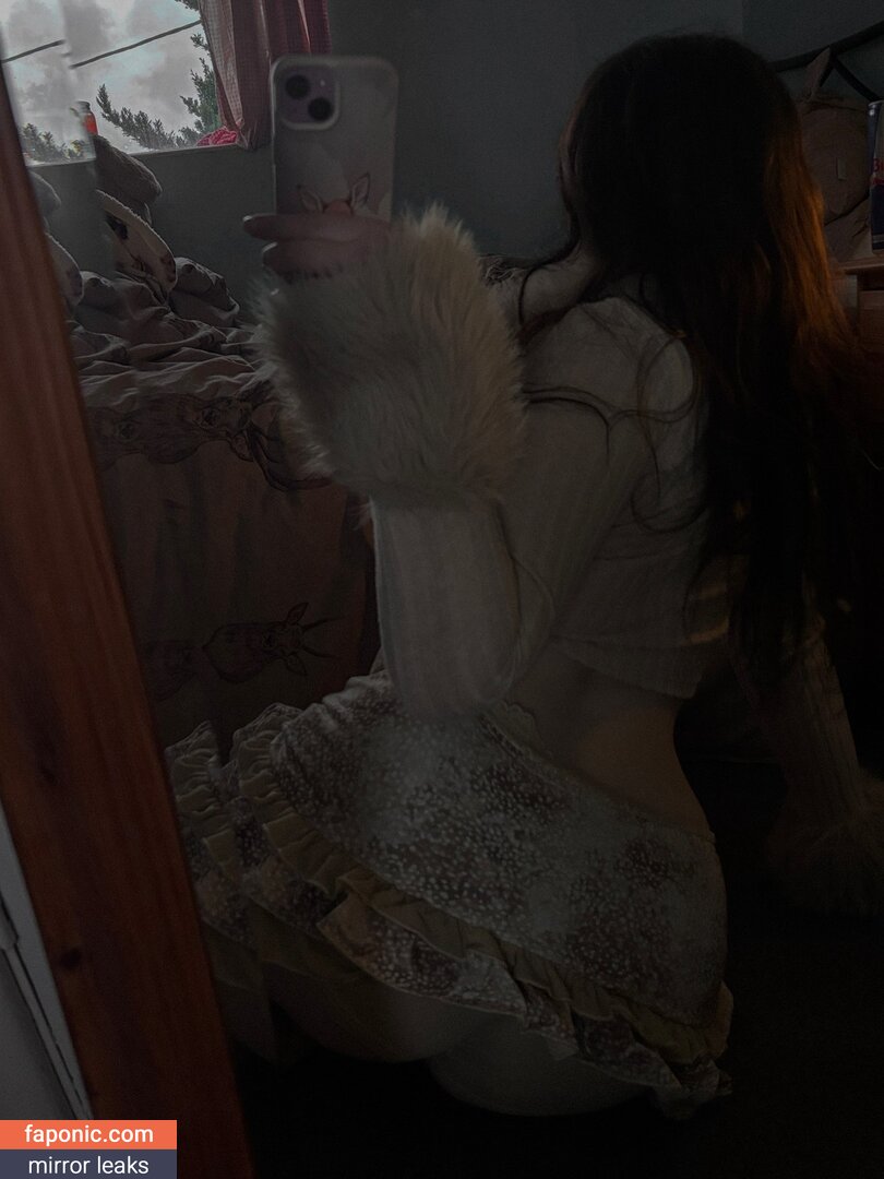 Robyn, robynsnotreal, rrr0byn, therealredrobyn Оголені зливи OnlyFans Фото #141
