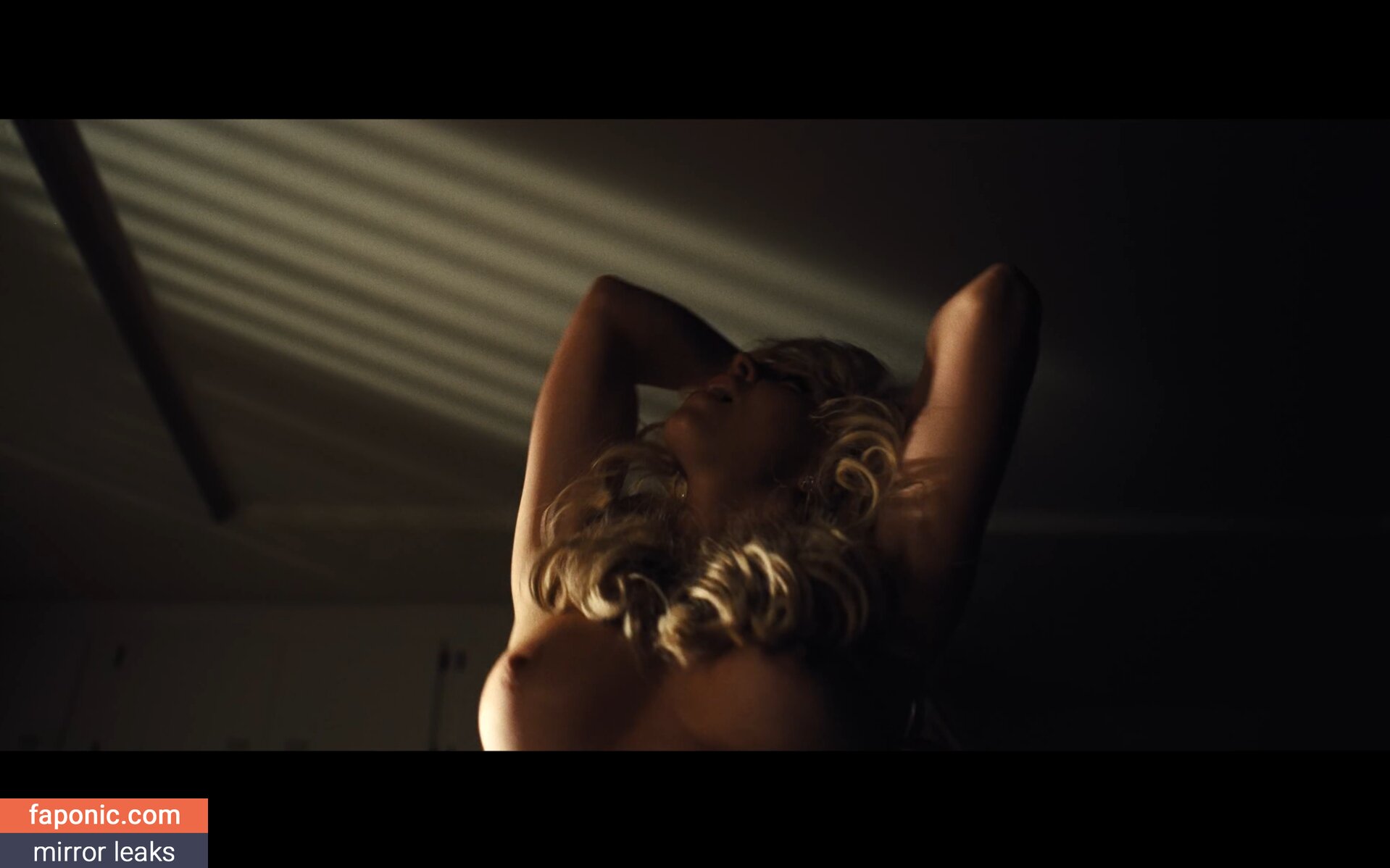 Sydney Sweeney, gal_gadot, https:, sydney_sweeney Оголені зливи OnlyFans Фото #198