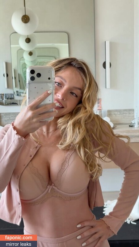 Sydney Sweeney, gal_gadot, https:, sydney_sweeney Оголені зливи OnlyFans Фото #485