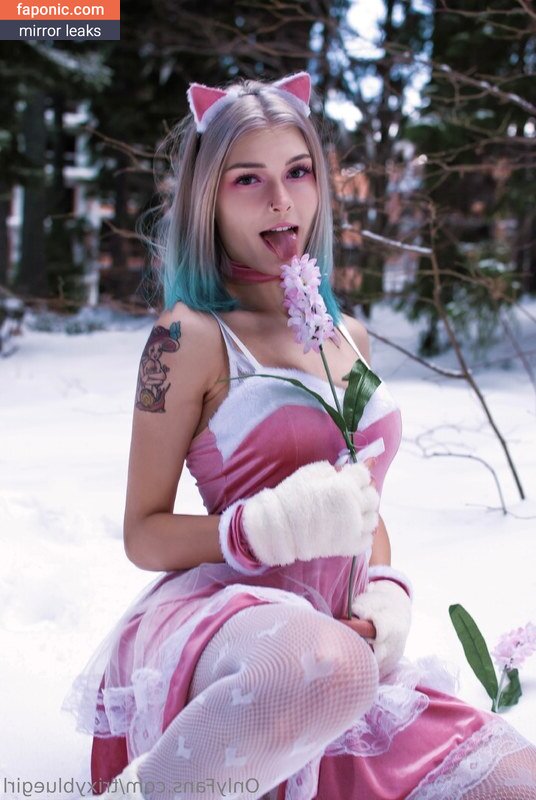 Trixy Blue, trixyblue, trixybluegirl Оголені зливи OnlyFans Фото #19