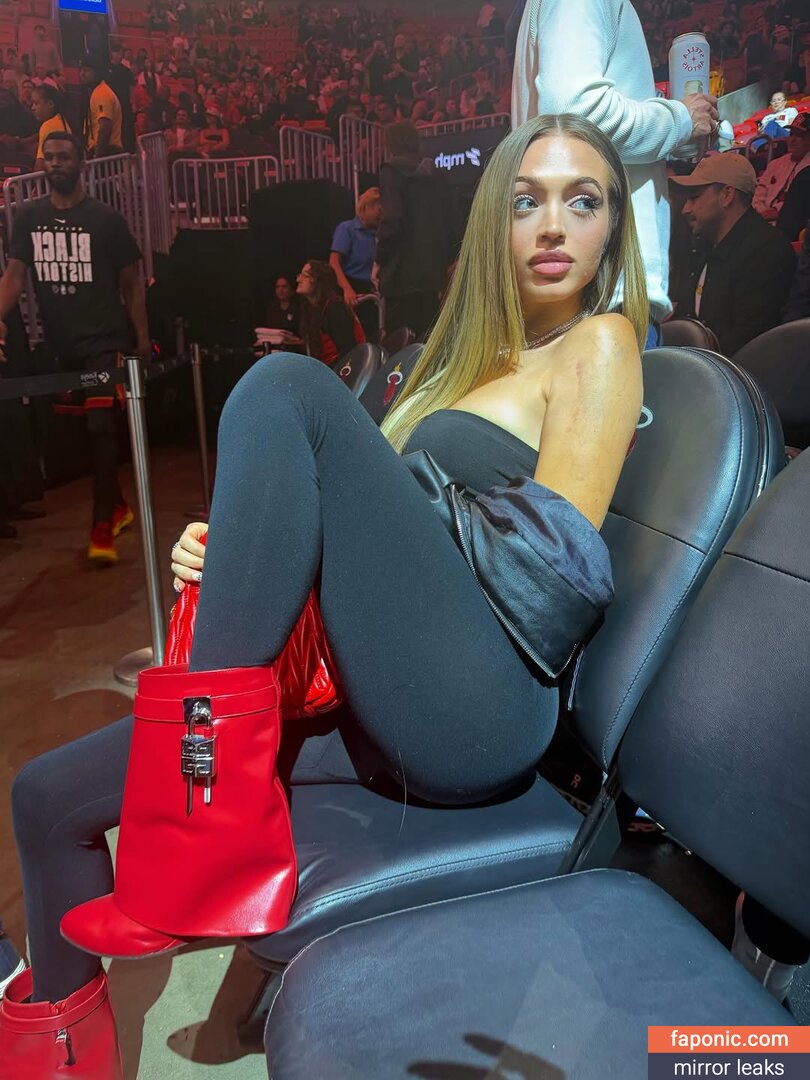Woah Vicky, imwoahvicky, victoriaroseeee Оголені зливи OnlyFans Фото #90