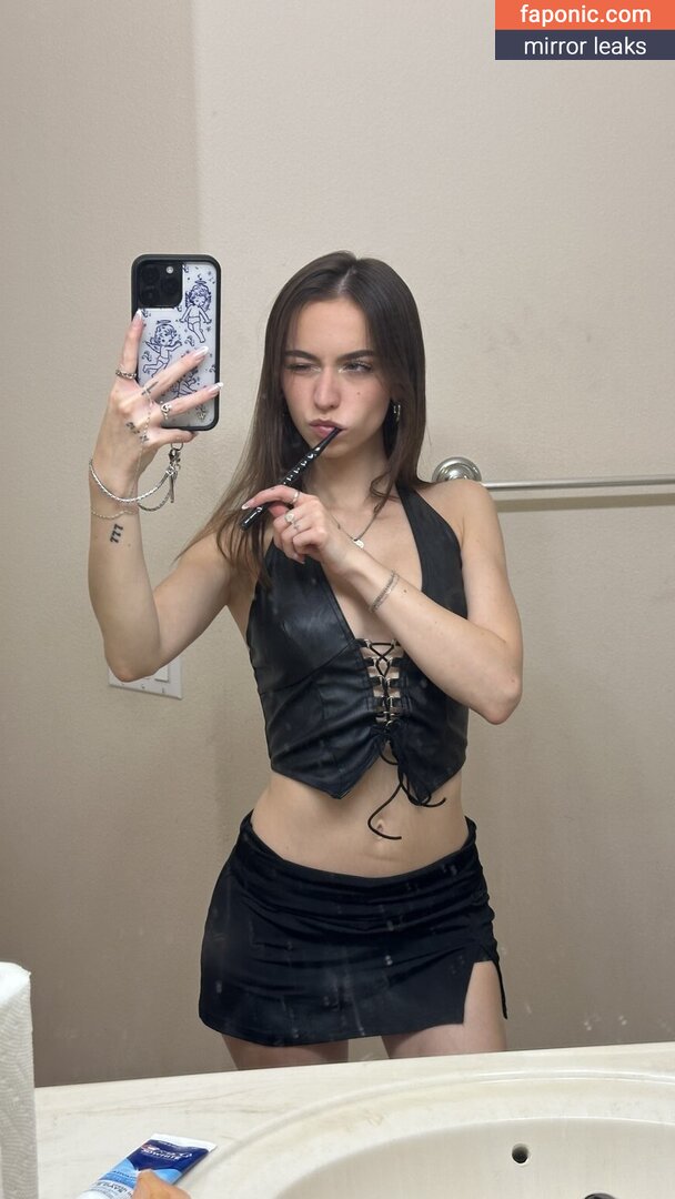 Katelyn Elizabeth, katelynelizabeth, nnayetakk Оголені зливи OnlyFans Фото #364