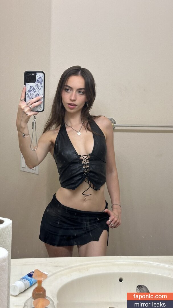 Katelyn Elizabeth, katelynelizabeth, nnayetakk Оголені зливи OnlyFans Фото #373