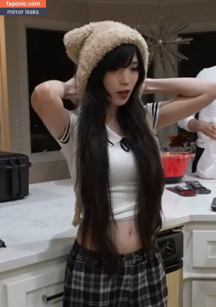 Emiru, emiru.jpg Оголені зливи OnlyFans Фото #3017