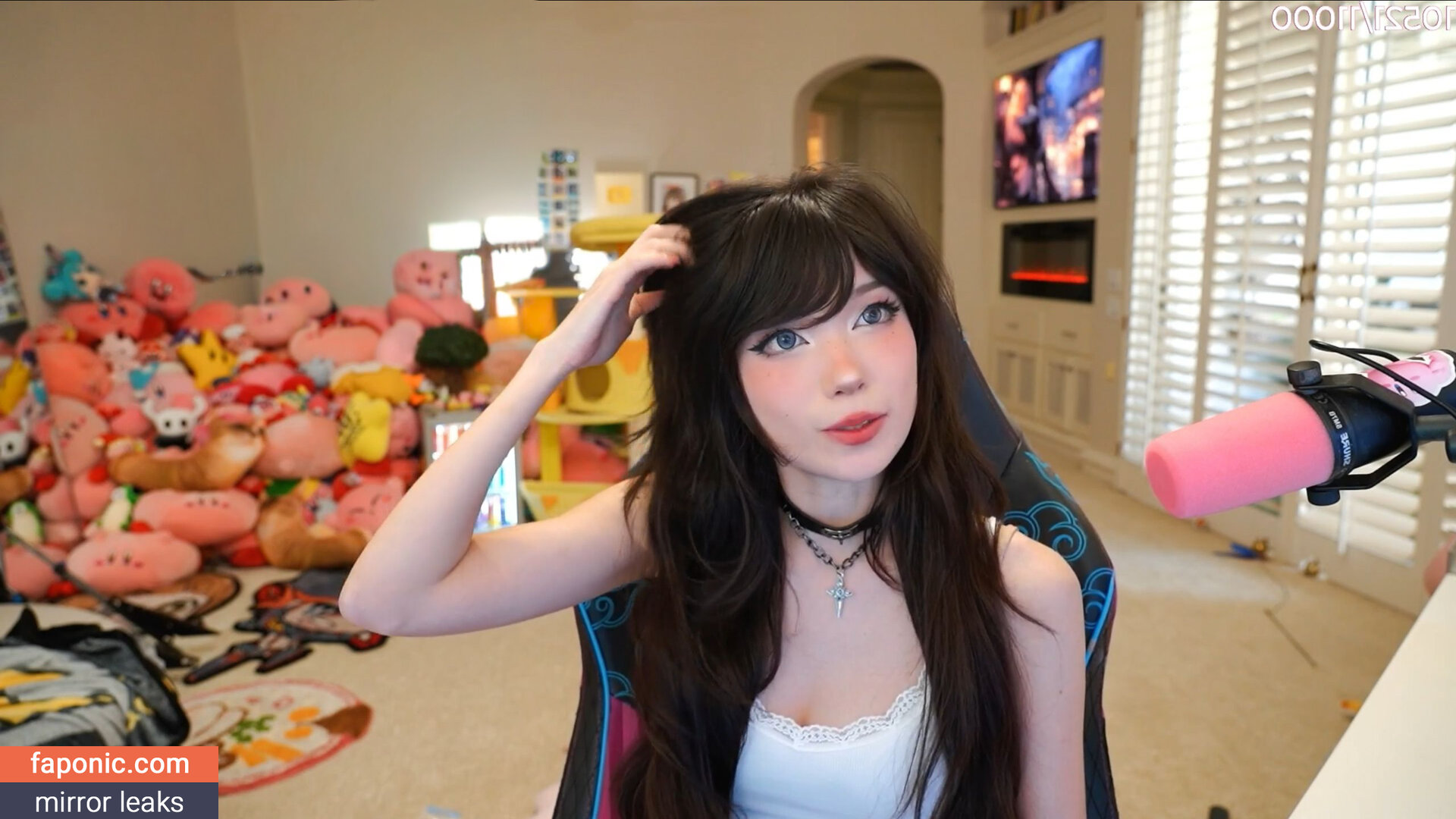 Emiru, emiru.jpg Оголені зливи OnlyFans Фото #3142