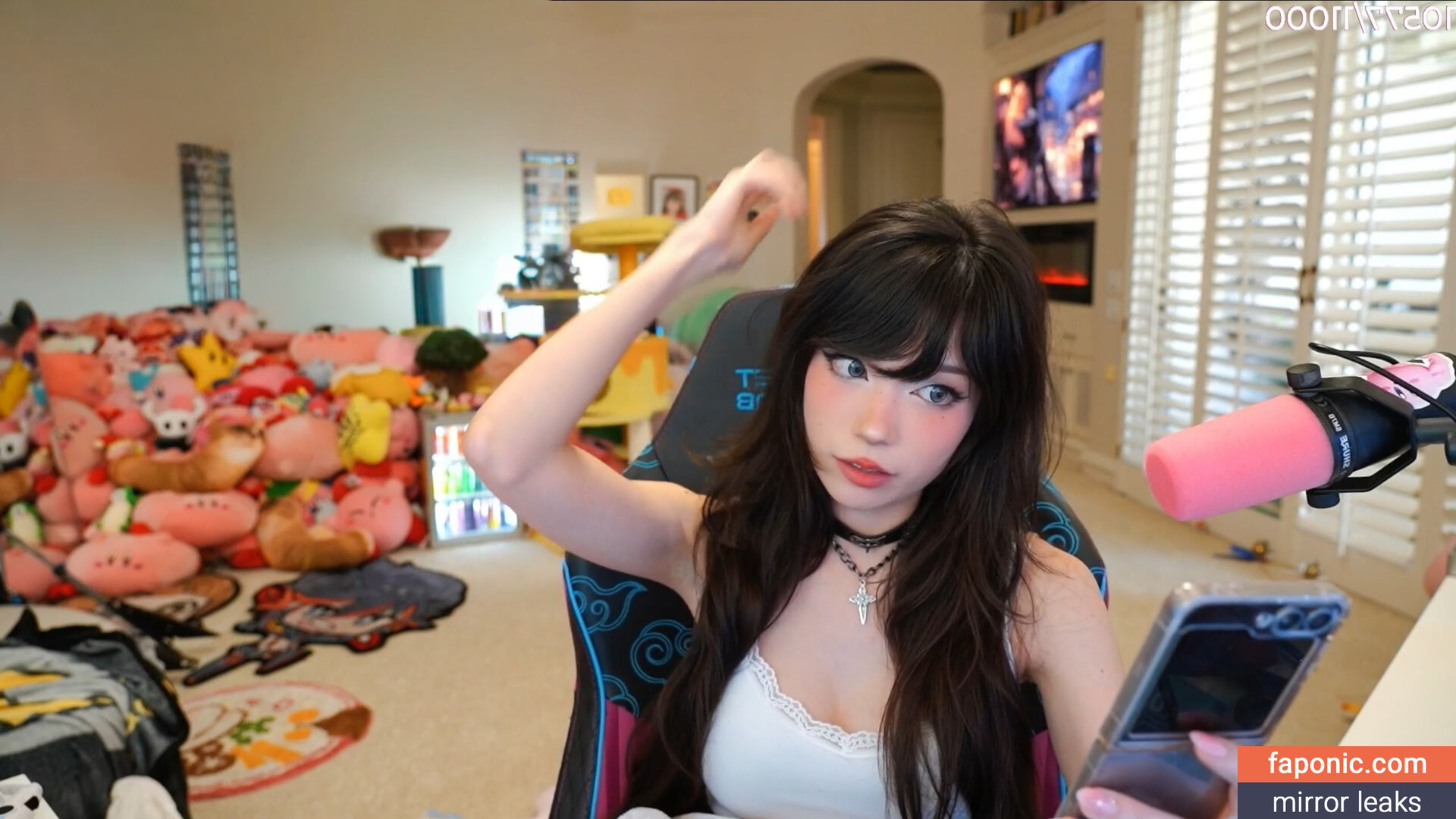 Emiru, emiru.jpg Оголені зливи OnlyFans Фото #3147
