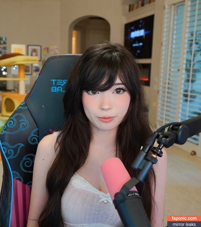 Emiru, emiru.jpg Оголені зливи OnlyFans Фото #44