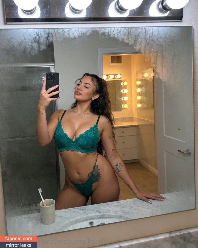 Nika Venom, letnikalive, nikavenomm, officialnikavenom, thenikavenom Оголені зливи OnlyFans Фото #120