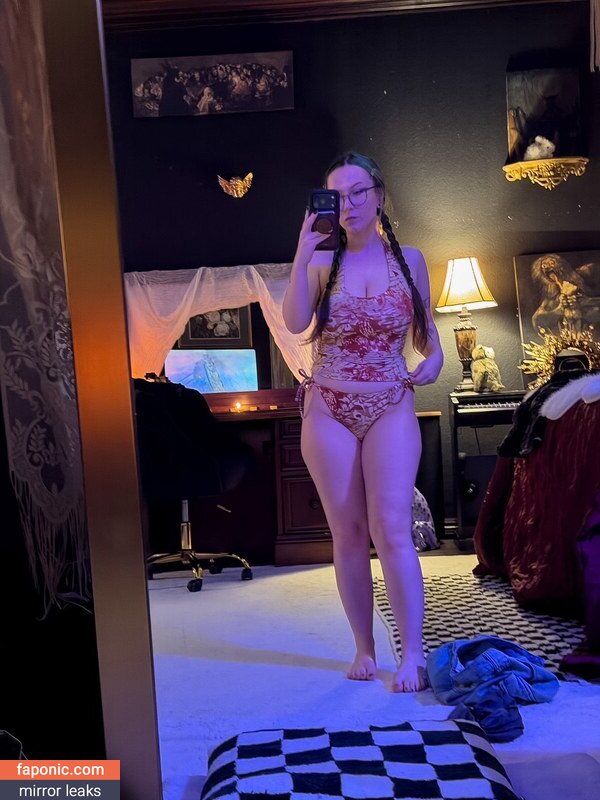 Bigtittygothegg, goth.egg, goth__egg Оголені зливи OnlyFans Фото #23