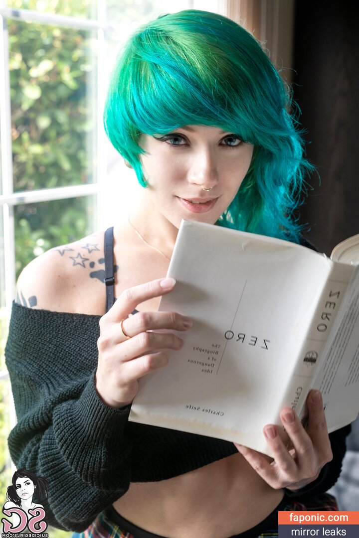 Celebi.cos, CelebiCosplays, celebi.cosplays, celebi_cos, https: Оголені зливи Patreon Фото #1