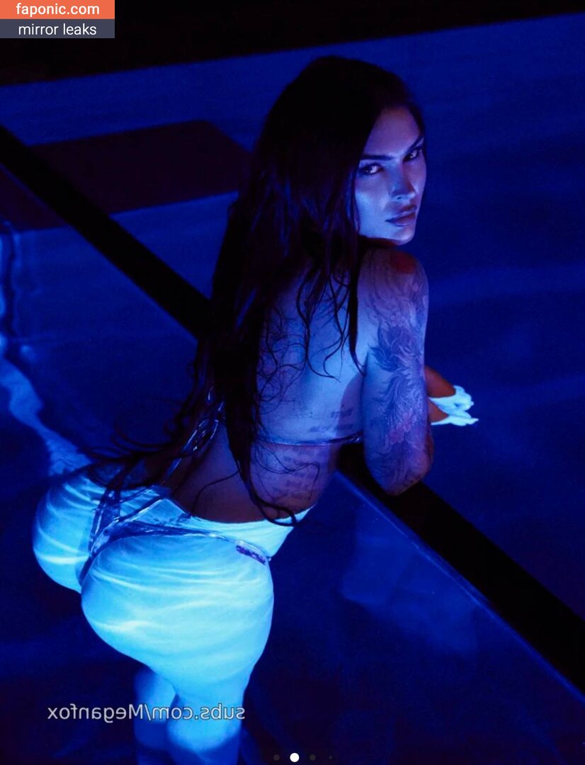 Megan Fox, megan_fox, meganfox Оголені зливи OnlyFans Фото #19