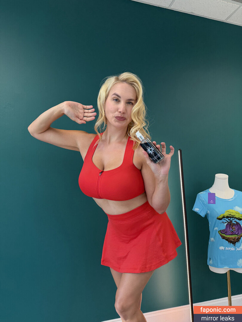 Brenda Mondragon, Mondragon Chiropractic, chiro_dragon Оголені зливи  Фото #266