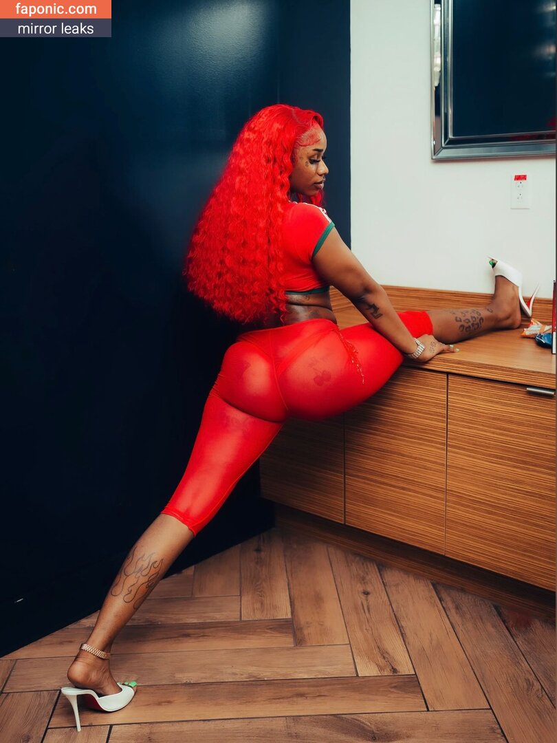 Sexxy Red, sexyred_mc, sexyyred Оголені зливи OnlyFans Фото #11