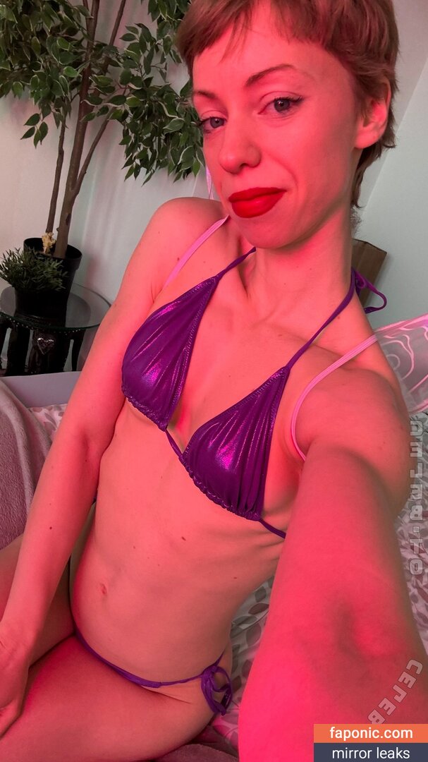 Die Militante Veganerin, Die Wilde Veganerin, diewildeveganerin Оголені зливи OnlyFans Фото #196