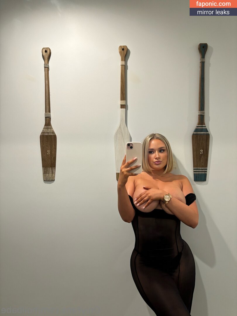 Holly Costello, hollbabe, hollycostello Оголені зливи OnlyFans Фото #39