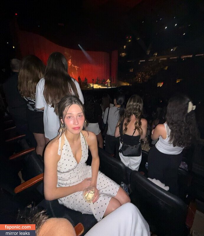 Elsie Hewitt, elsie, elsiehewitt, https: Оголені зливи OnlyFans Фото #366