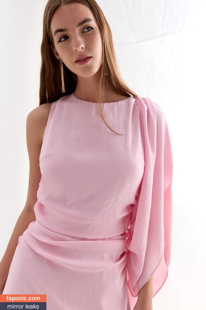 Emily Feld, emily.feld Оголені зливи OnlyFans Фото #3395