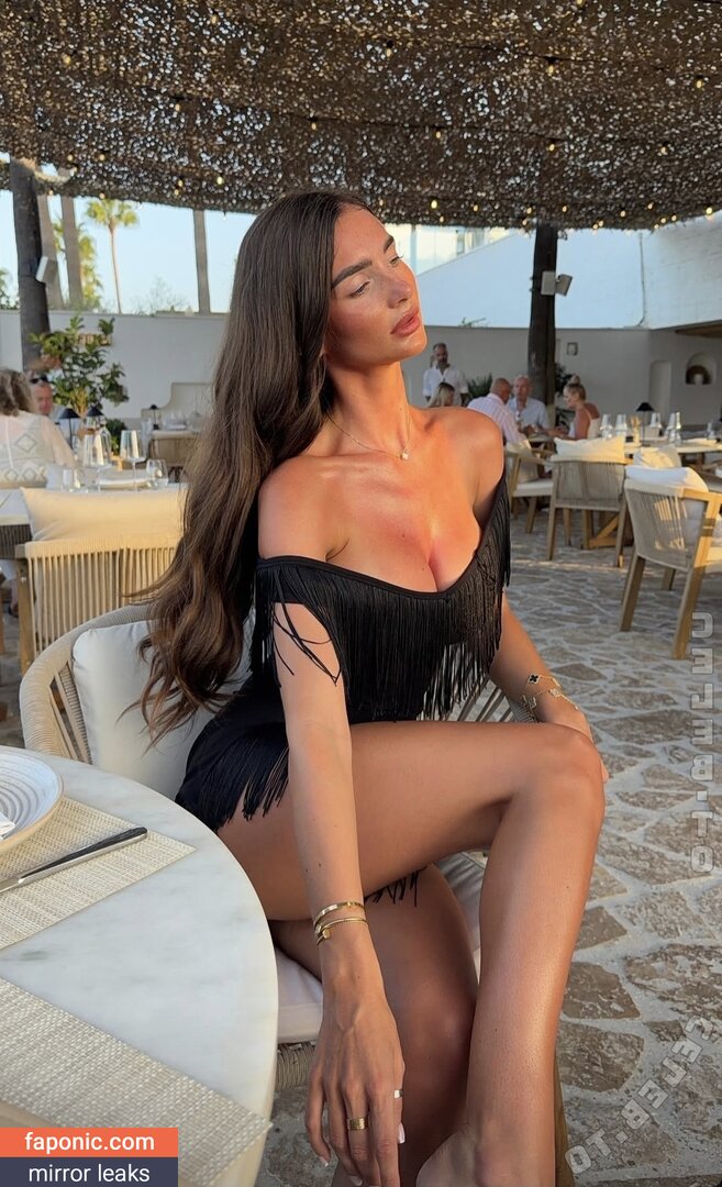Maddy Cheary, https:, maddycheary, themaddycheary Оголені зливи OnlyFans Фото #1117