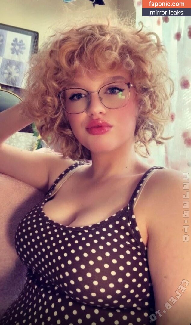 .gina.lynn, Gina Lynn, GinaLynnOfficial, giinaalynn, therealgiannalynn Оголені зливи OnlyFans Фото #5