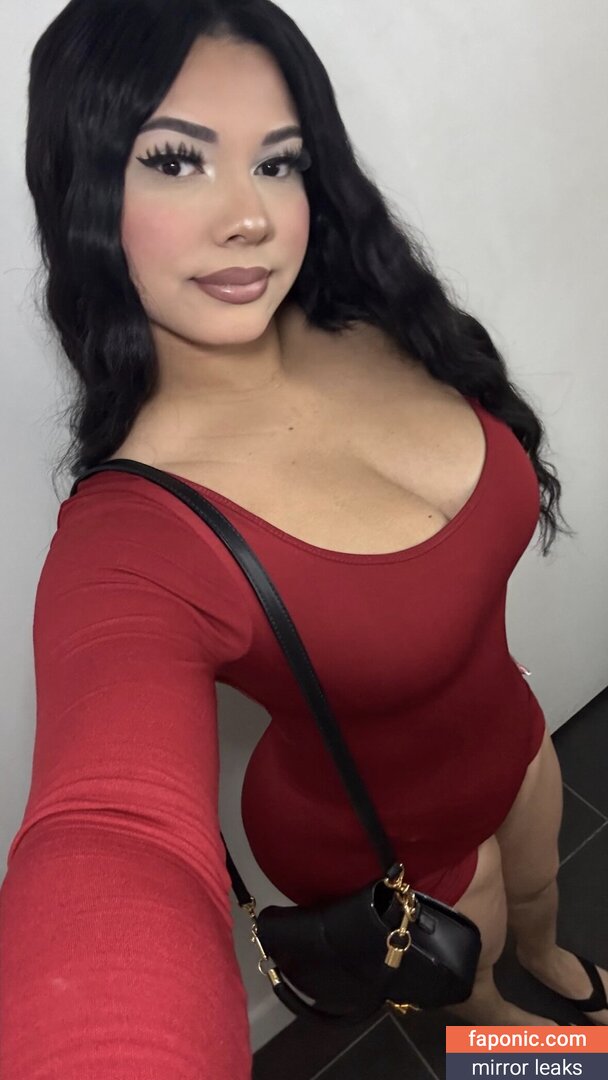 itsmadian, madianbaby, madianxm, madianxxxx Оголені зливи OnlyFans Фото #12