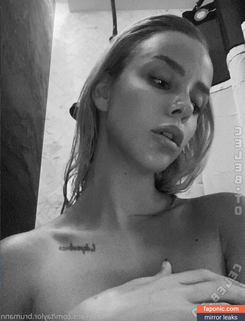 Taylor Brumann, taylor.brumann Оголені зливи OnlyFans Фото #10