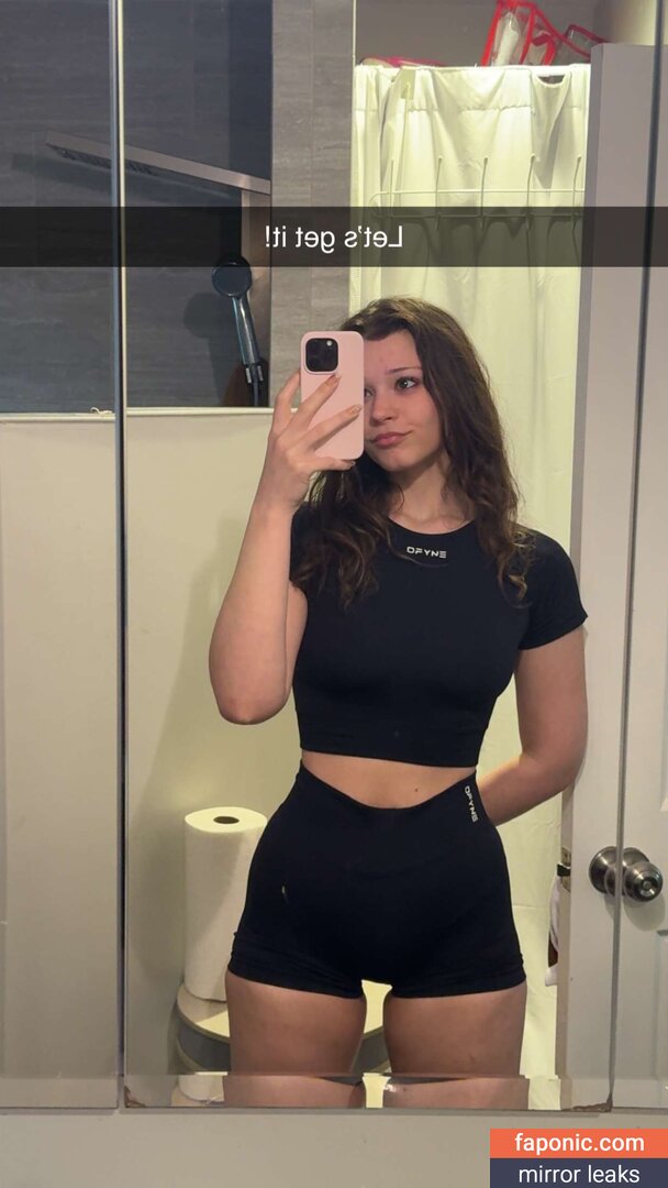 Nikki Woods, nikki_neko, nikkiwoodss Оголені зливи OnlyFans Фото #71