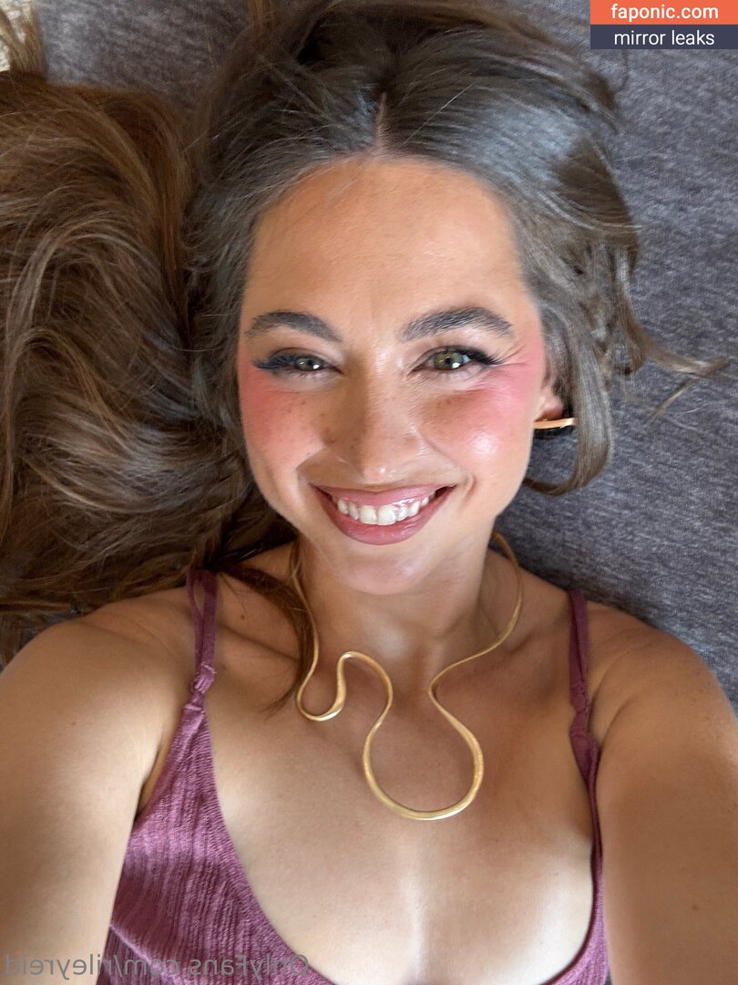 Riley Reid, RileyReidTikTok, hellorileyreid, rileyreidx3 Оголені зливи OnlyFans Фото #2761