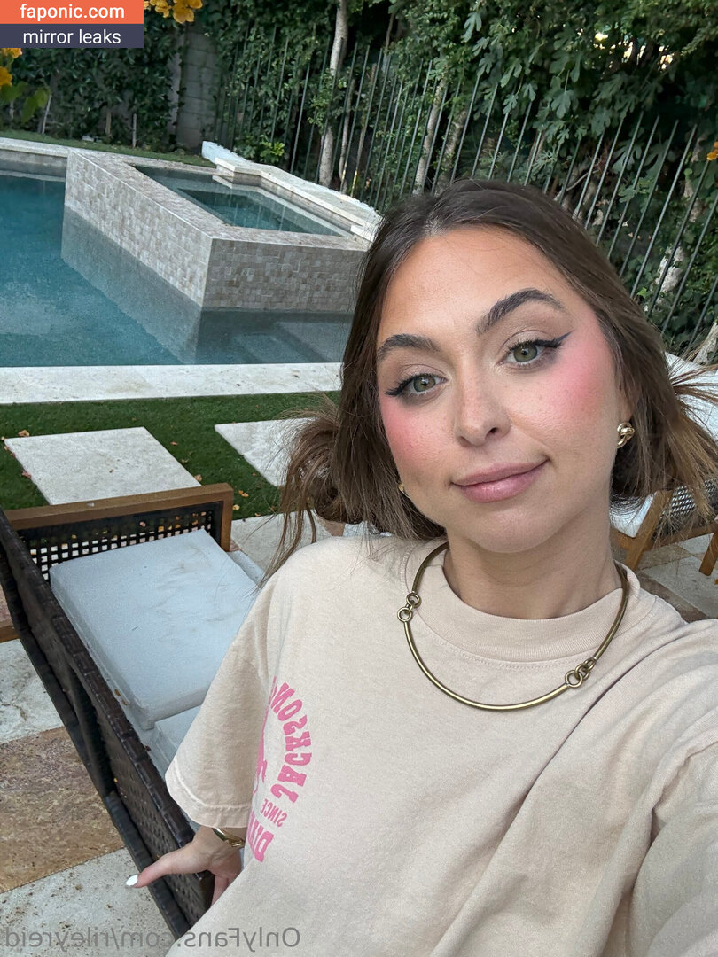 Riley Reid, RileyReidTikTok, hellorileyreid, rileyreidx3 Оголені зливи OnlyFans Фото #2917
