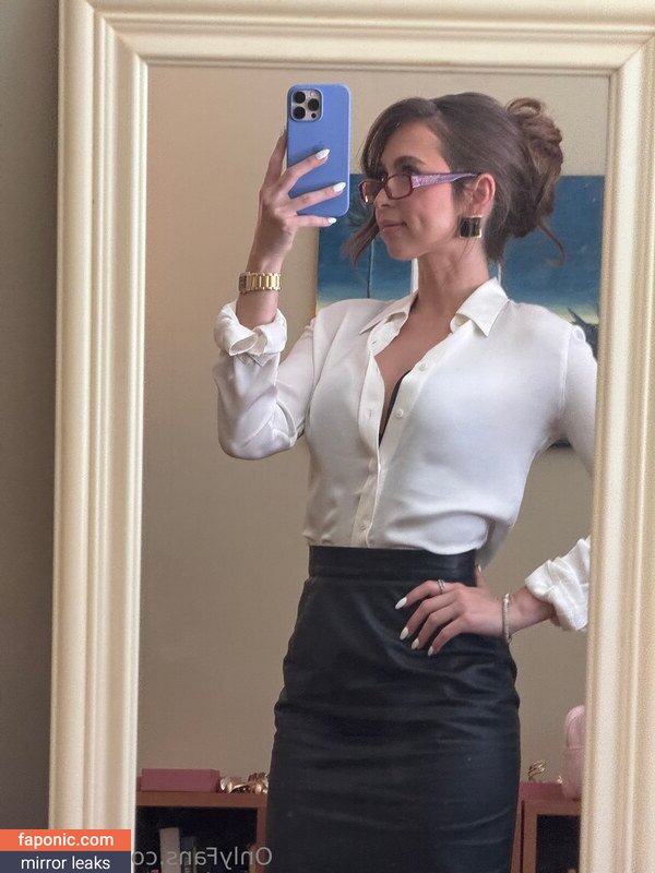 Riley Reid, RileyReidTikTok, hellorileyreid, rileyreidx3 Оголені зливи OnlyFans Фото #3077
