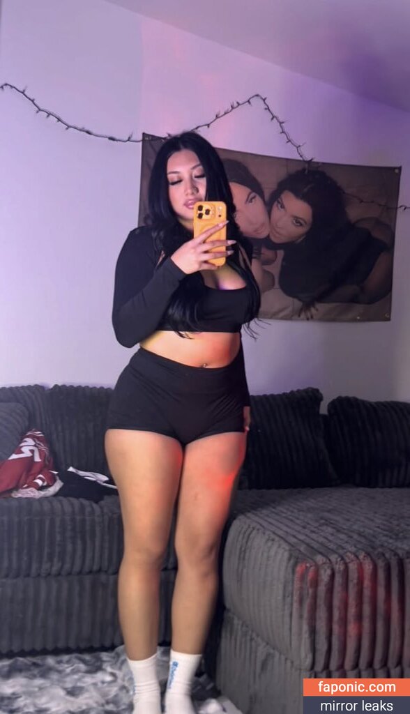 aaliyahhcuhh, aaliyahhofficial, aaliyahluvss Оголені зливи  Фото #5