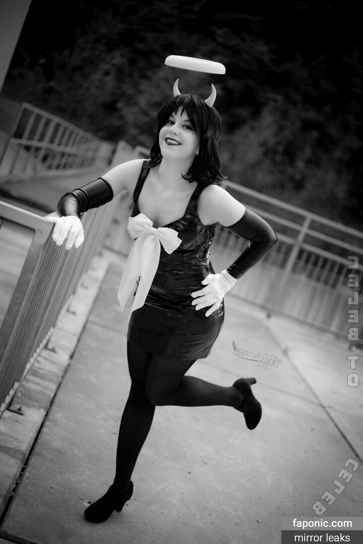 Angelwings_Cos