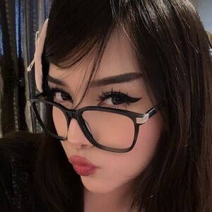 d3adl0cust