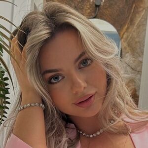 Emilybee69