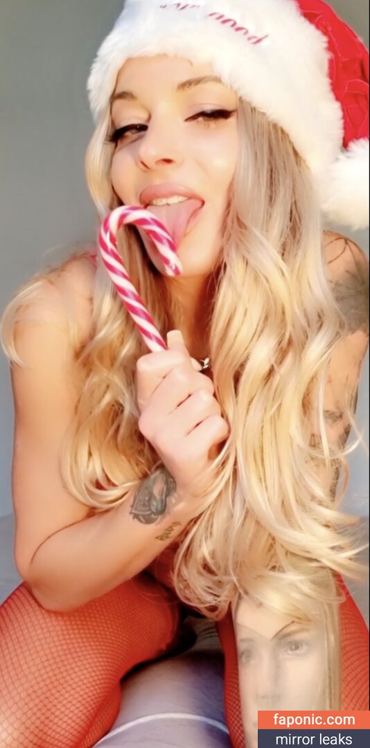 Marie Bombshell