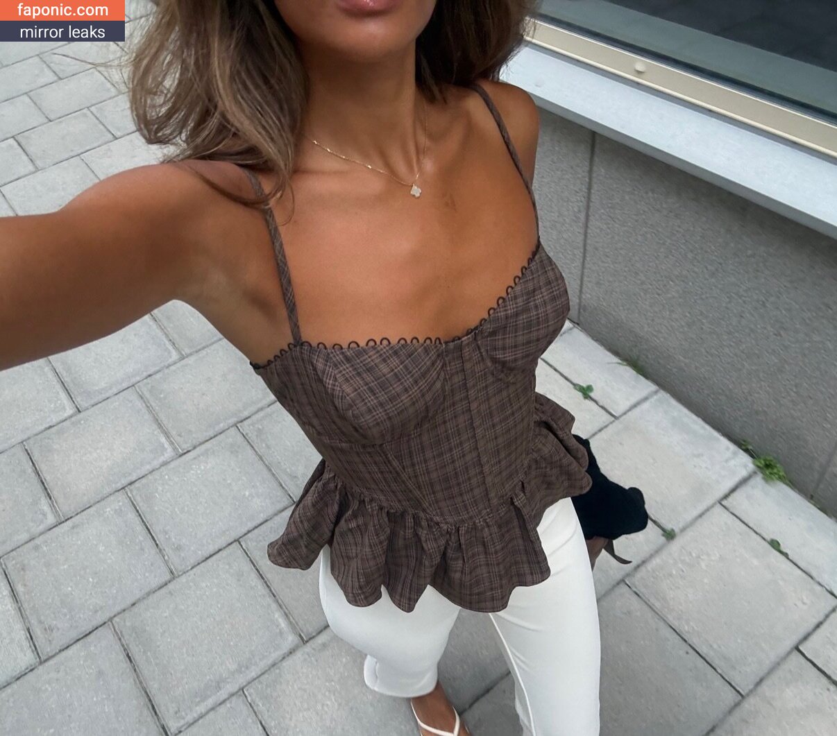 Nathalie Lok