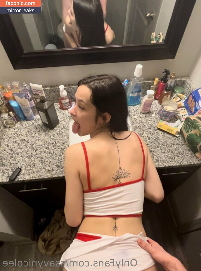 adoreesavv, ssavynicolee Оголені зливи OnlyFans Фото #40
